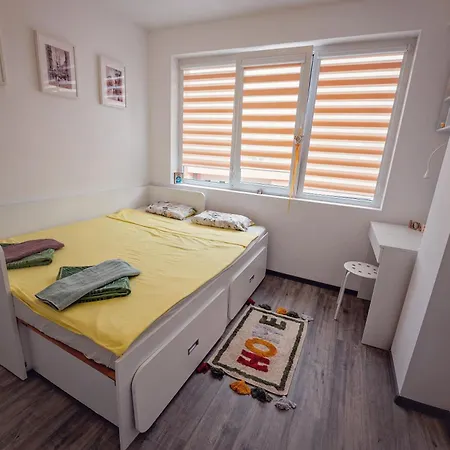 Apartment Palah 22 *